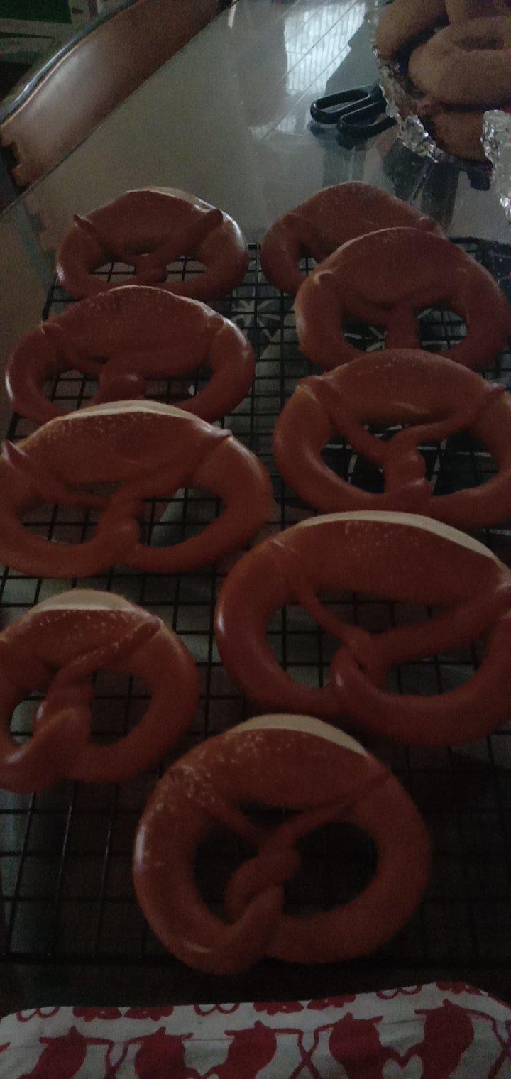 最详细的碱水包 【德国结面包 布雷结面包】有关碱水面包Brezel的一切 Bretzel Brezen Pretzel