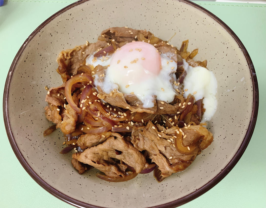 💕100%成功!!!🍱招牌肥牛饭专门店秘方·秒杀日本吉野家食其家！日式多汁牛肉饭 /嫩肥牛盖饭/牛肉饭/肥牛丼（超简单快速完美版）✨