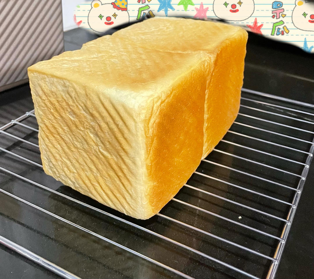 百搭无蛋低糖牛奶吐司，反复调试五六遍才试出的好食谱