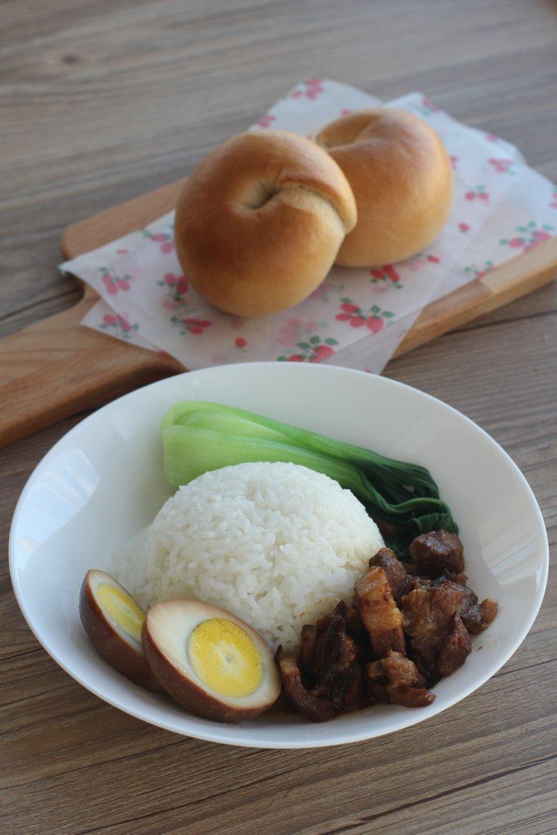 洋葱酥卤肉饭