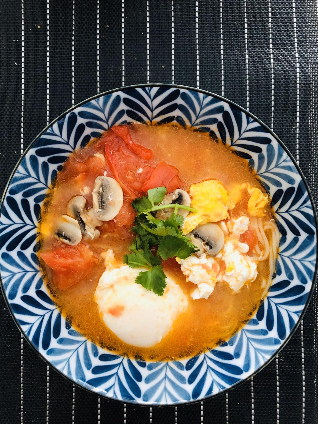 恨不得再来一大碗的超好喝西红柿鸡蛋面（快手）的做法