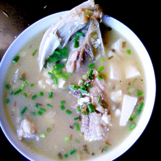 鱼头豆腐汤