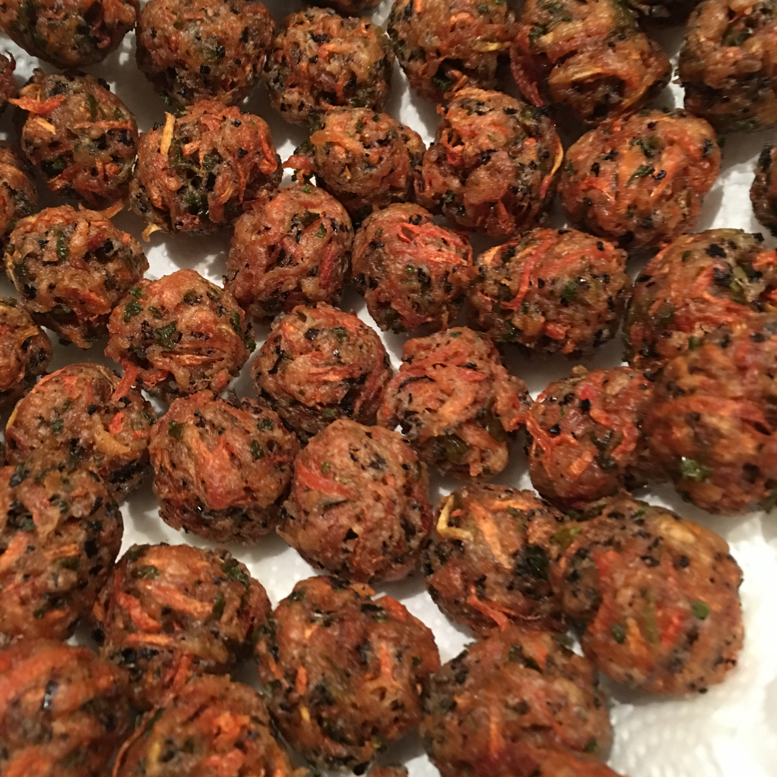 胡萝卜香菜素丸子