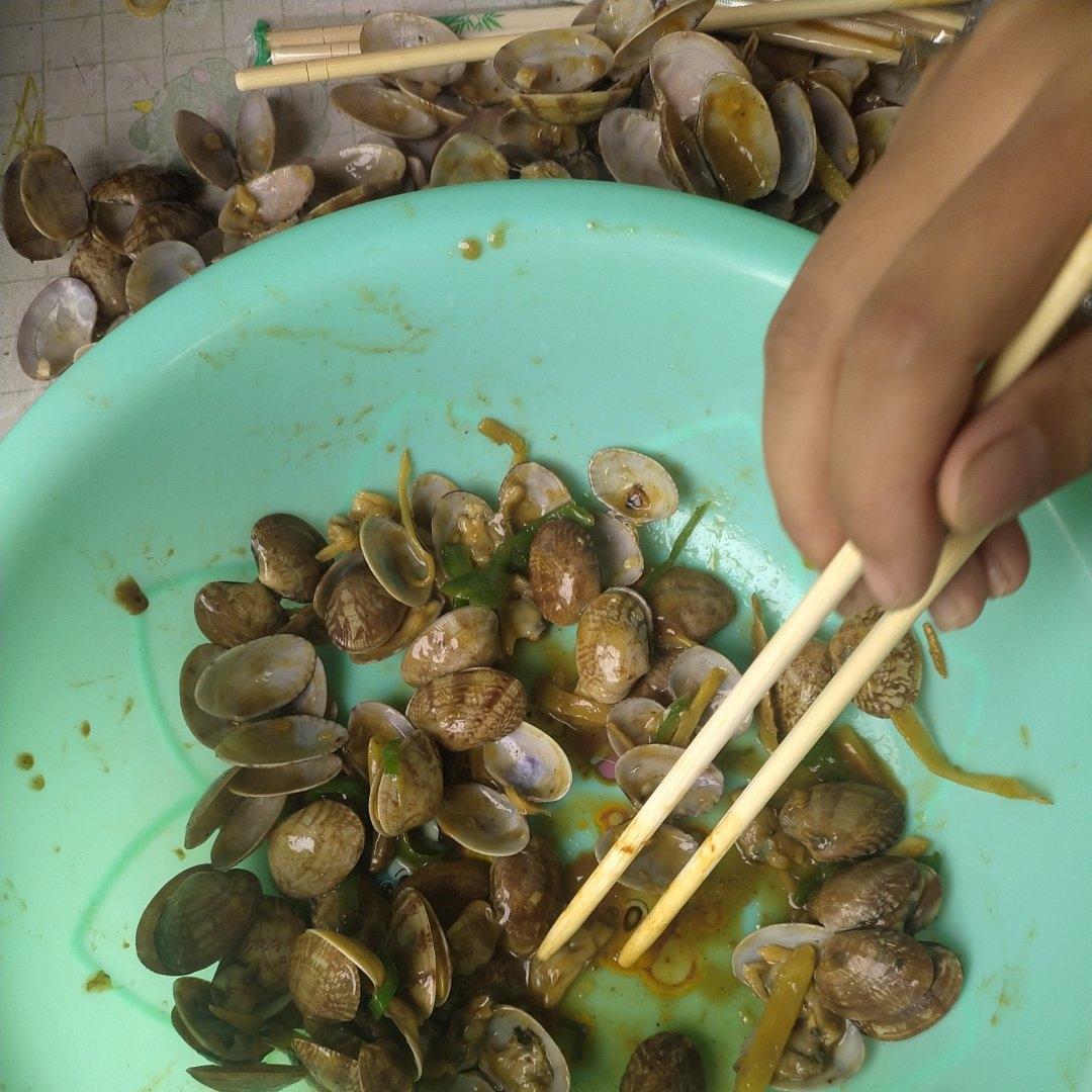 5分钟快手菜❗️秒杀路边摊爆炒花甲～好吃到爆