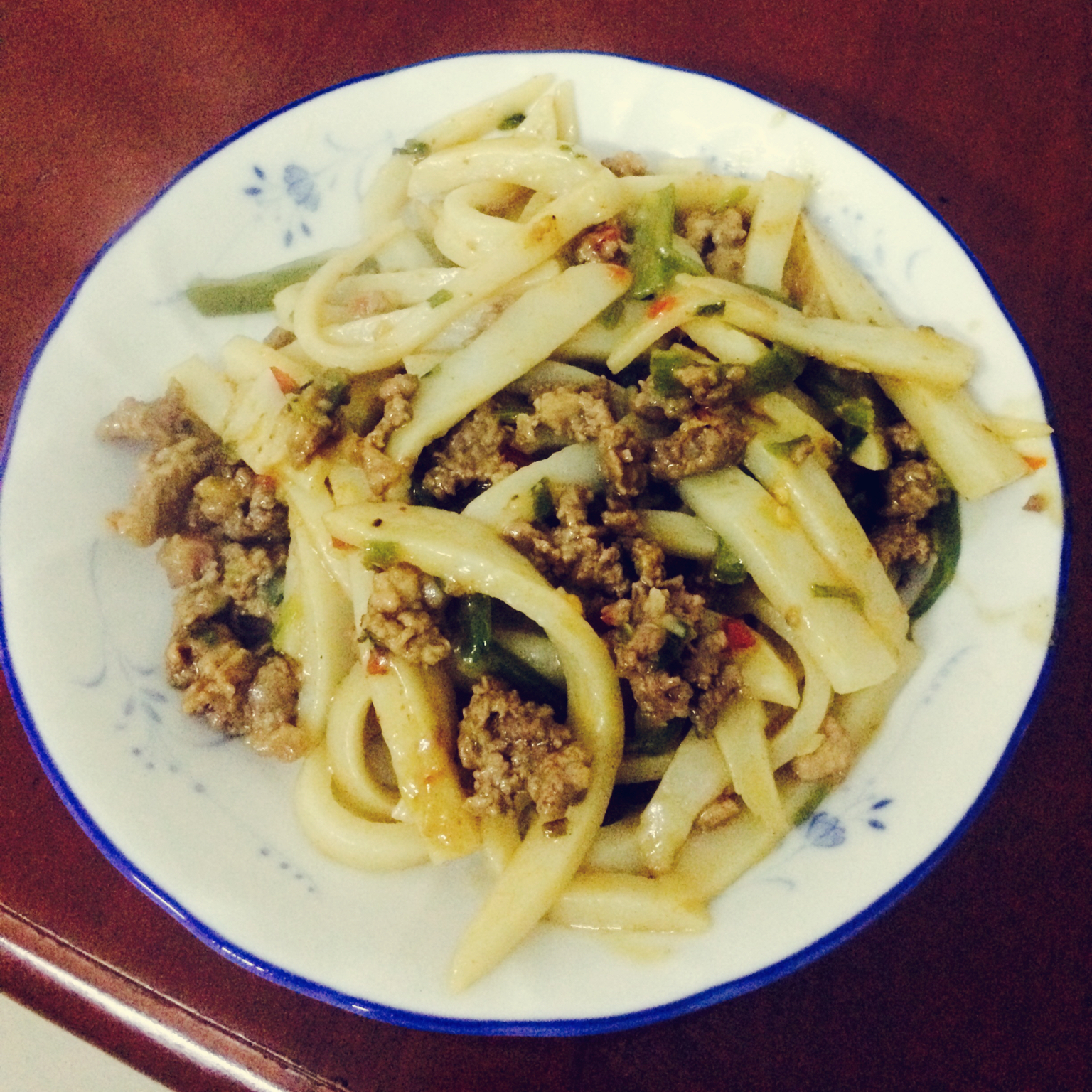 酸豆角肉末炒粉利