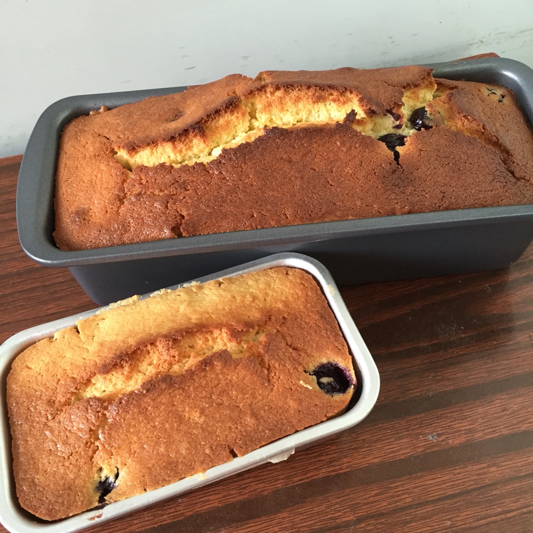 丰富的香气——柠檬蓝莓意式奶酪磅蛋糕