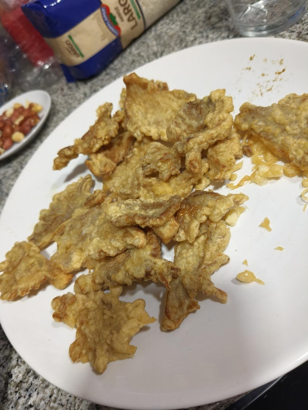 炸蘑菇用不用焯水？裹淀粉还是面粉？厨师长告诉你