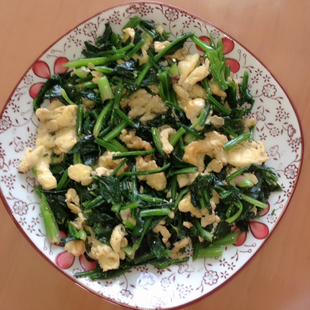 菠菜炒鸡蛋