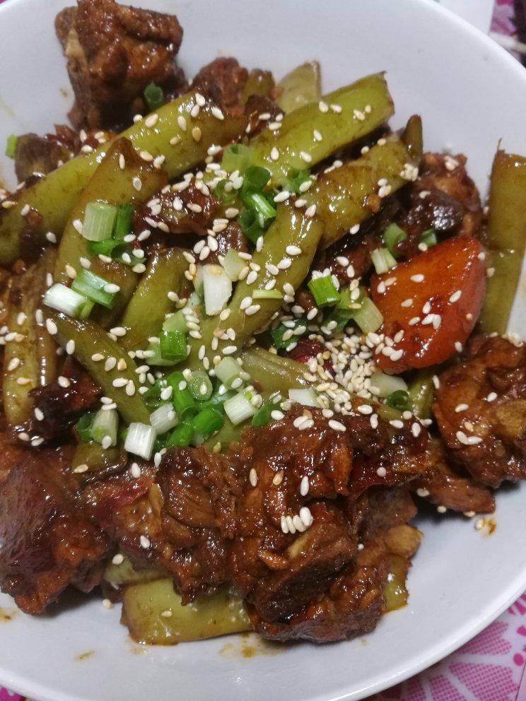 胡萝卜烧排骨