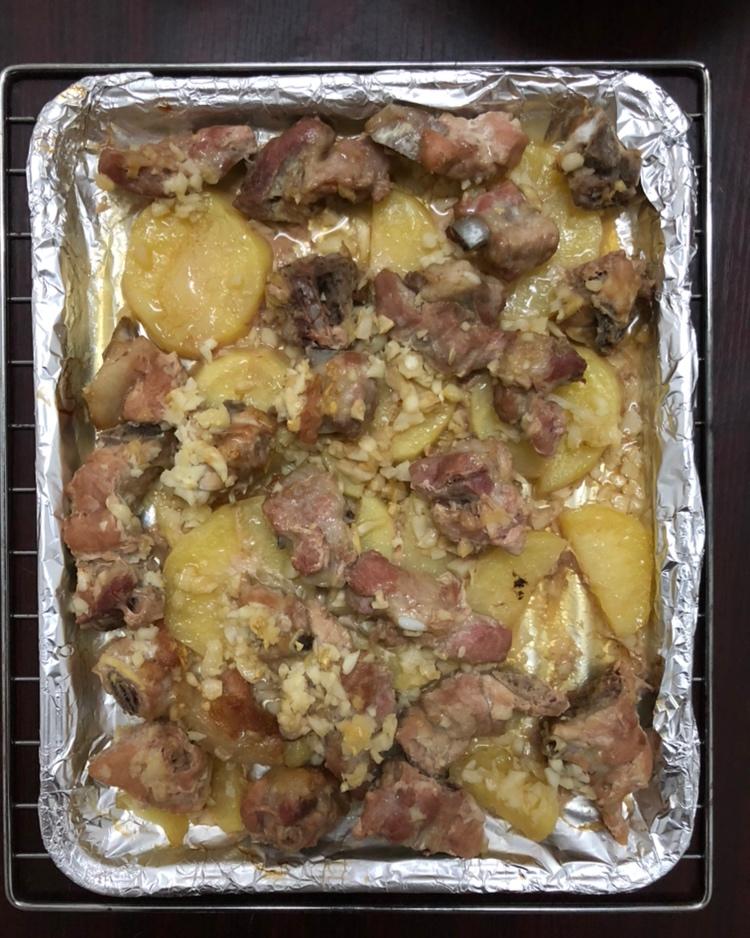 香到骨头里的蒜香排骨（烤箱）