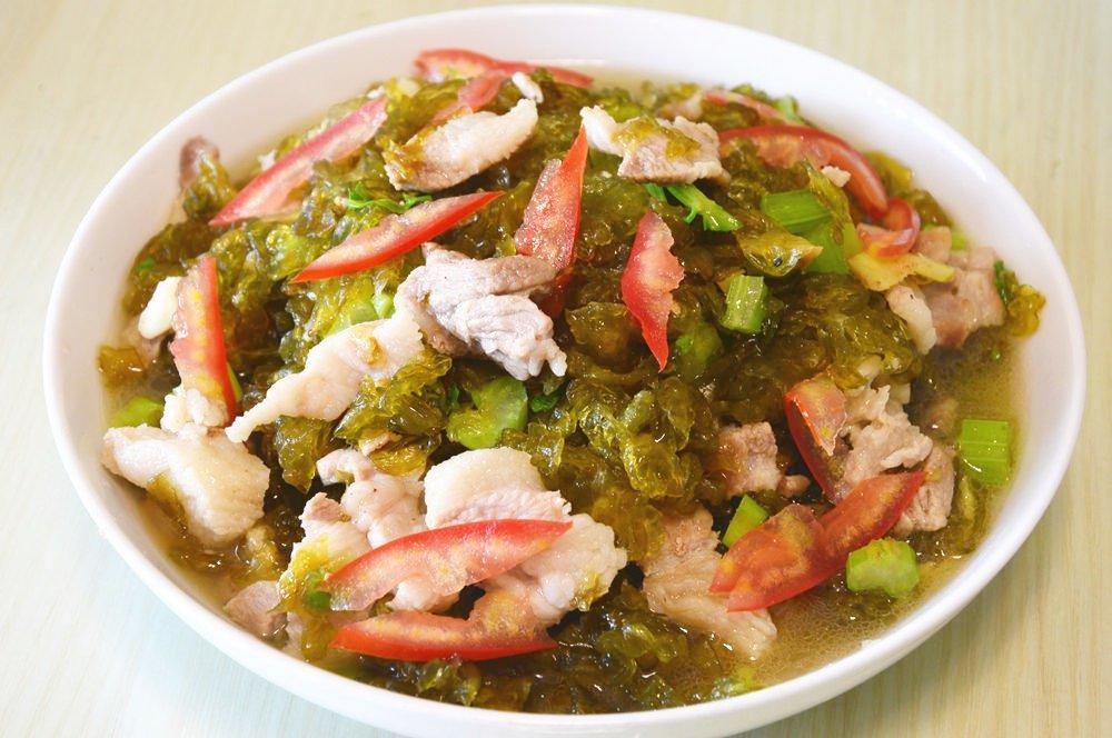 地耳炒蚕豆瓣