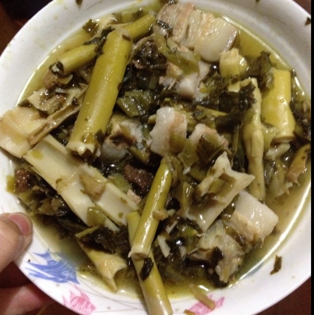 麦麦49做的咸菜烧毛竹笋