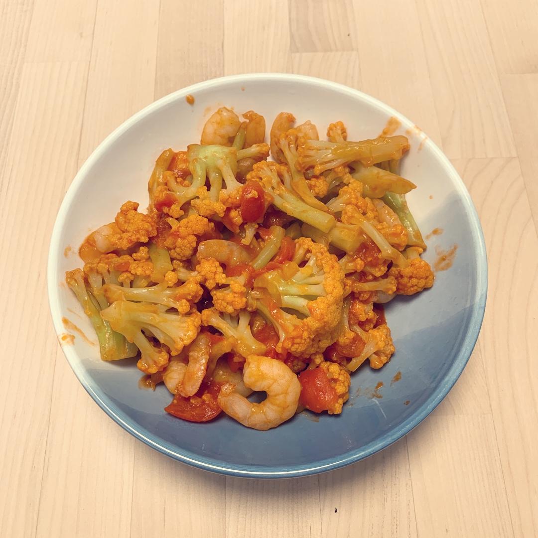 西红柿虾仁炒菜花