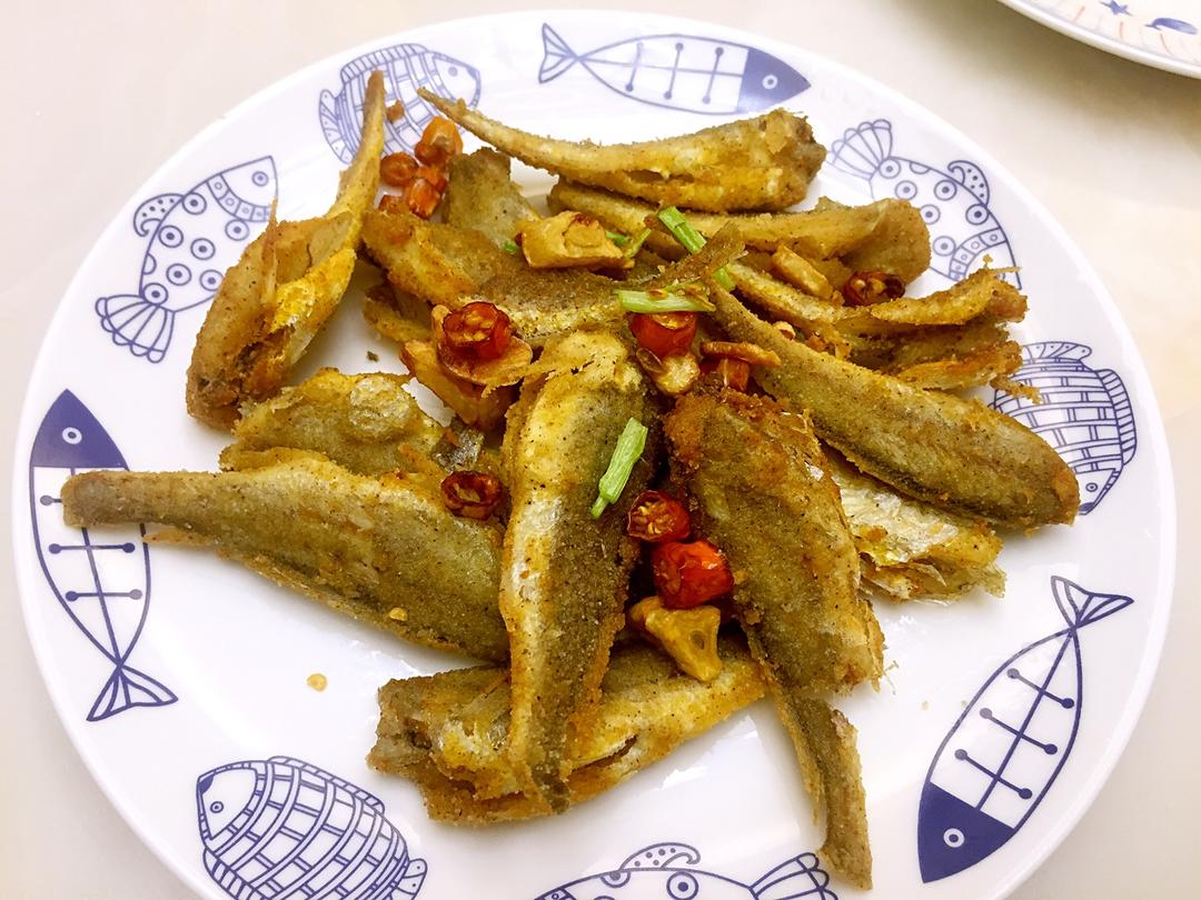 香煎小黄鱼