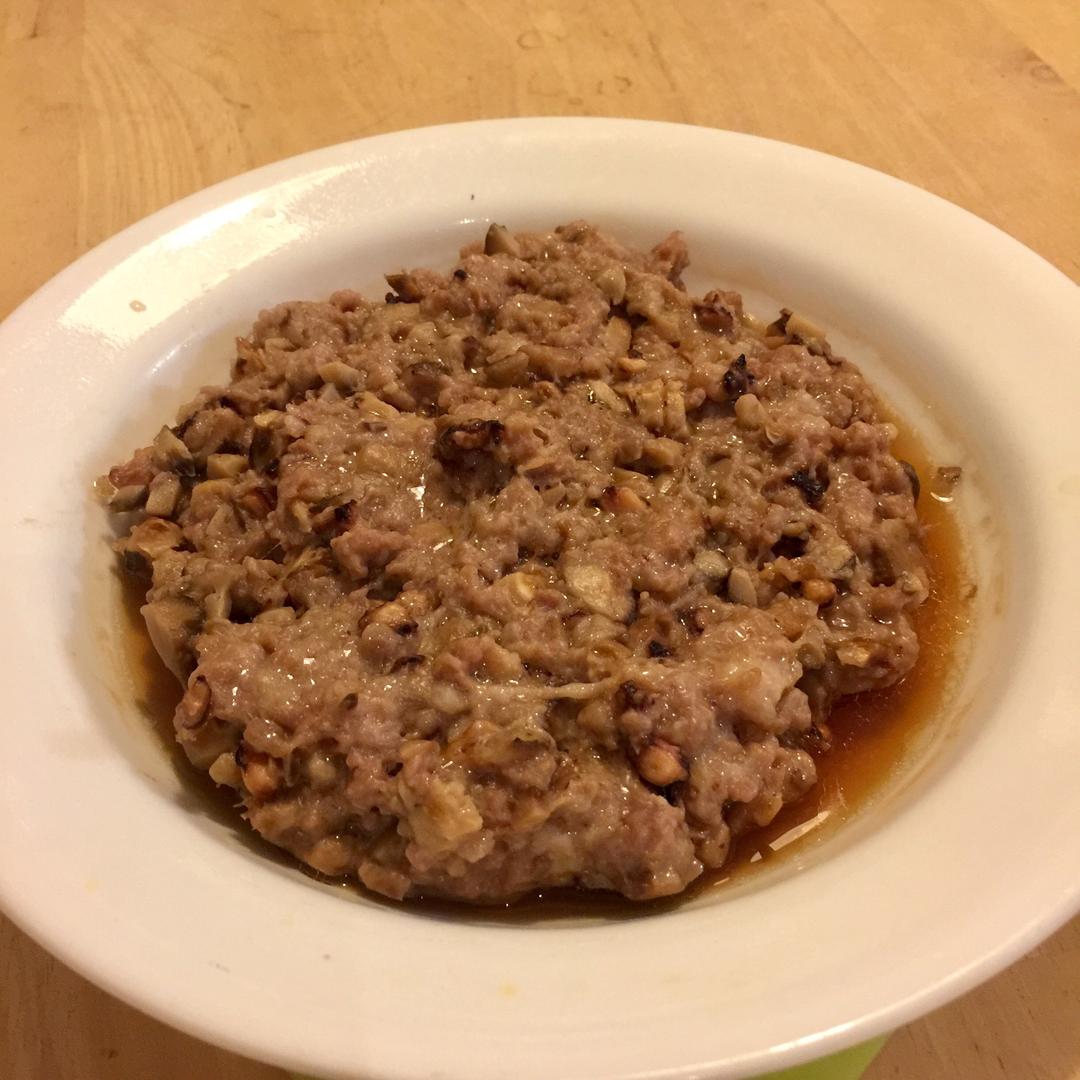 土鱿香菇蒸肉饼的做法