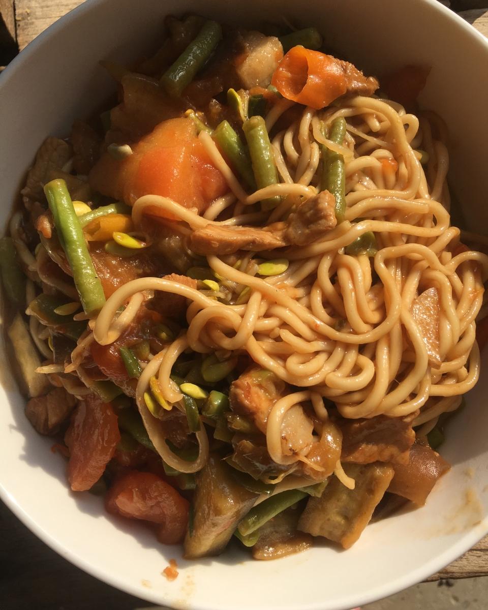 鱼罐头亲吻猫咪-的厨房