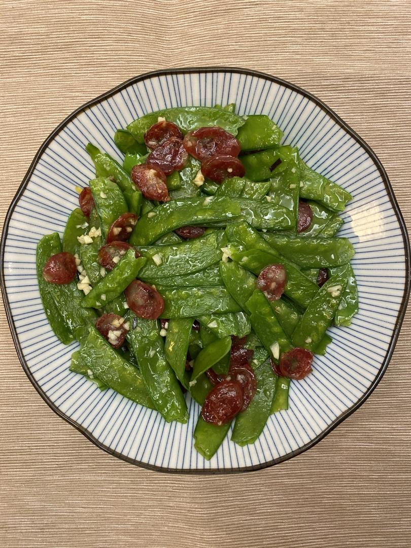 腊肠炒荷兰豆