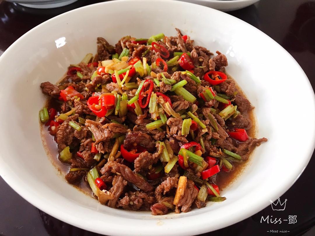 小炒牛肉