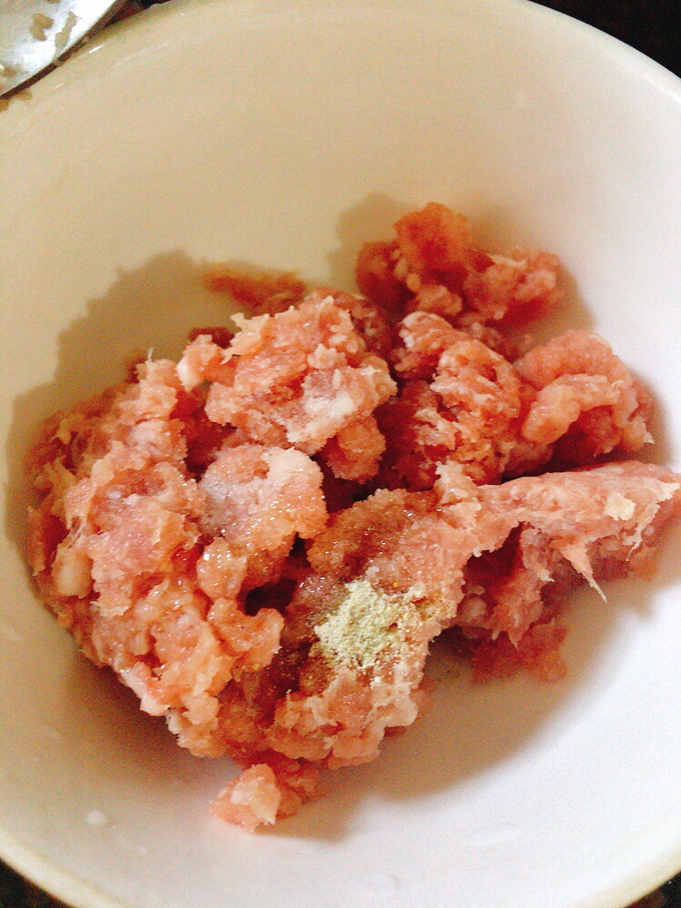 下饭菜香菇日本豆腐煲的做法 步骤2