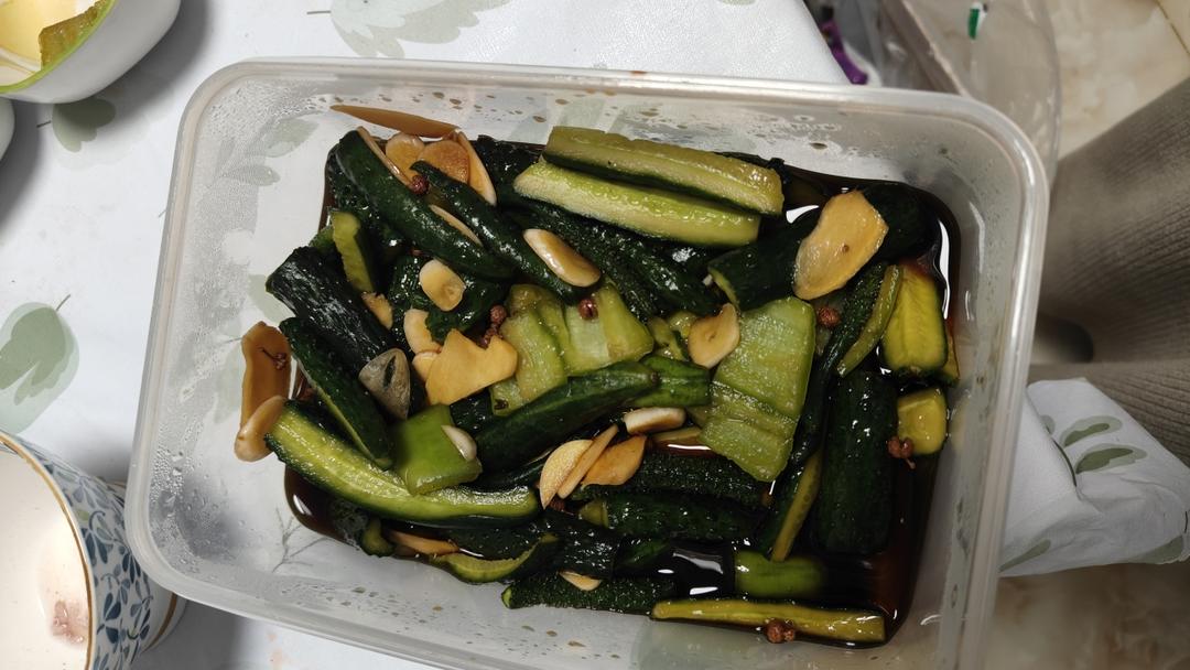 超级好吃的酱腌黄瓜