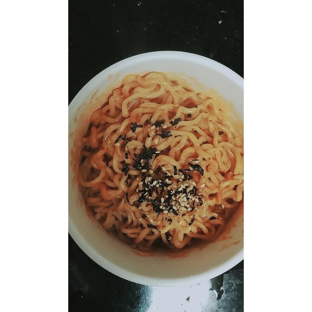 火鸡面（辣鸡面）