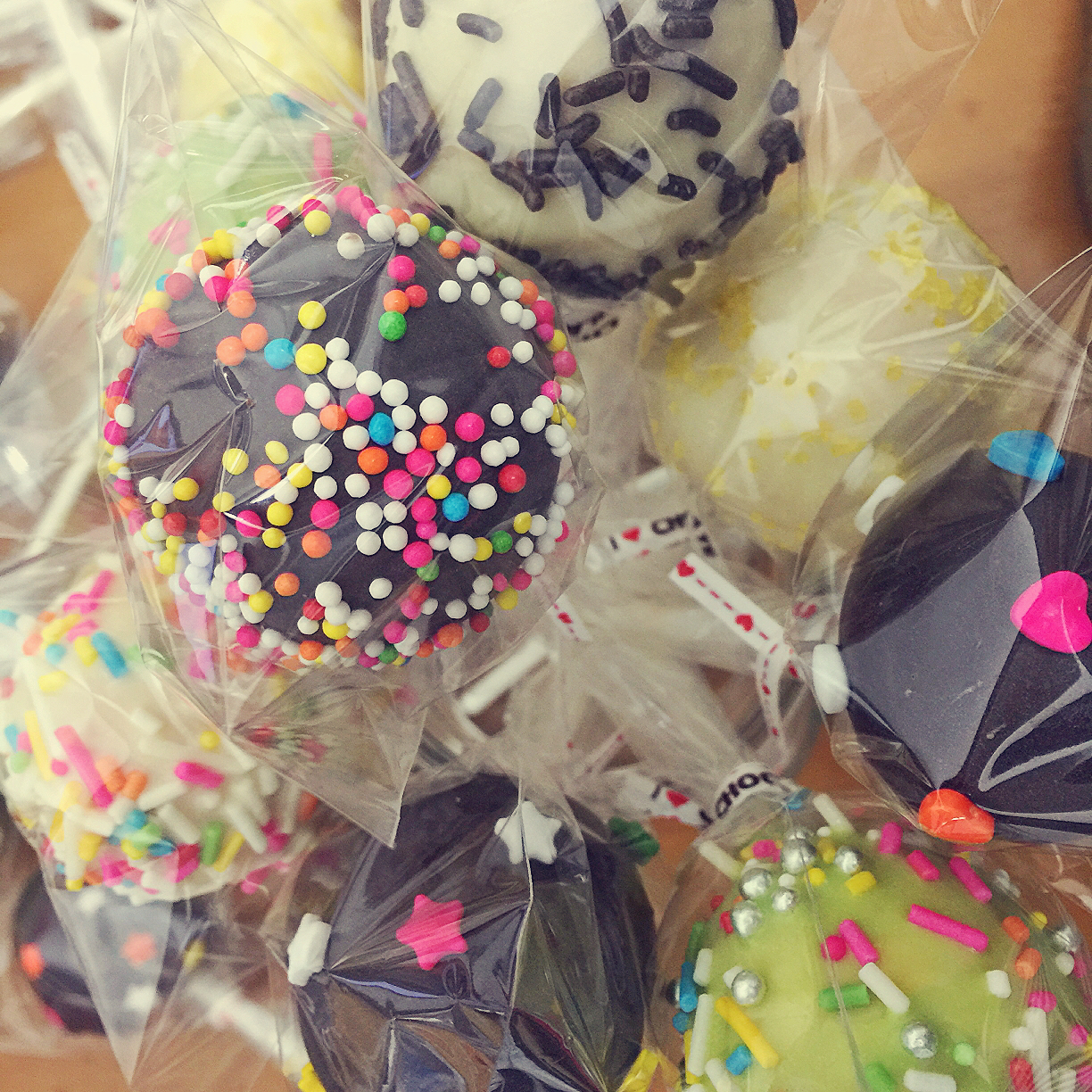 《Tinrry下午茶》教你做棒棒糖蛋糕