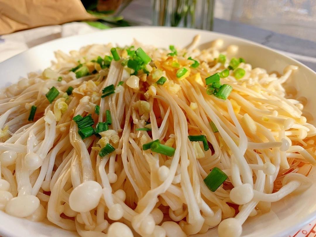 蒜蓉蒸金针菇的做法