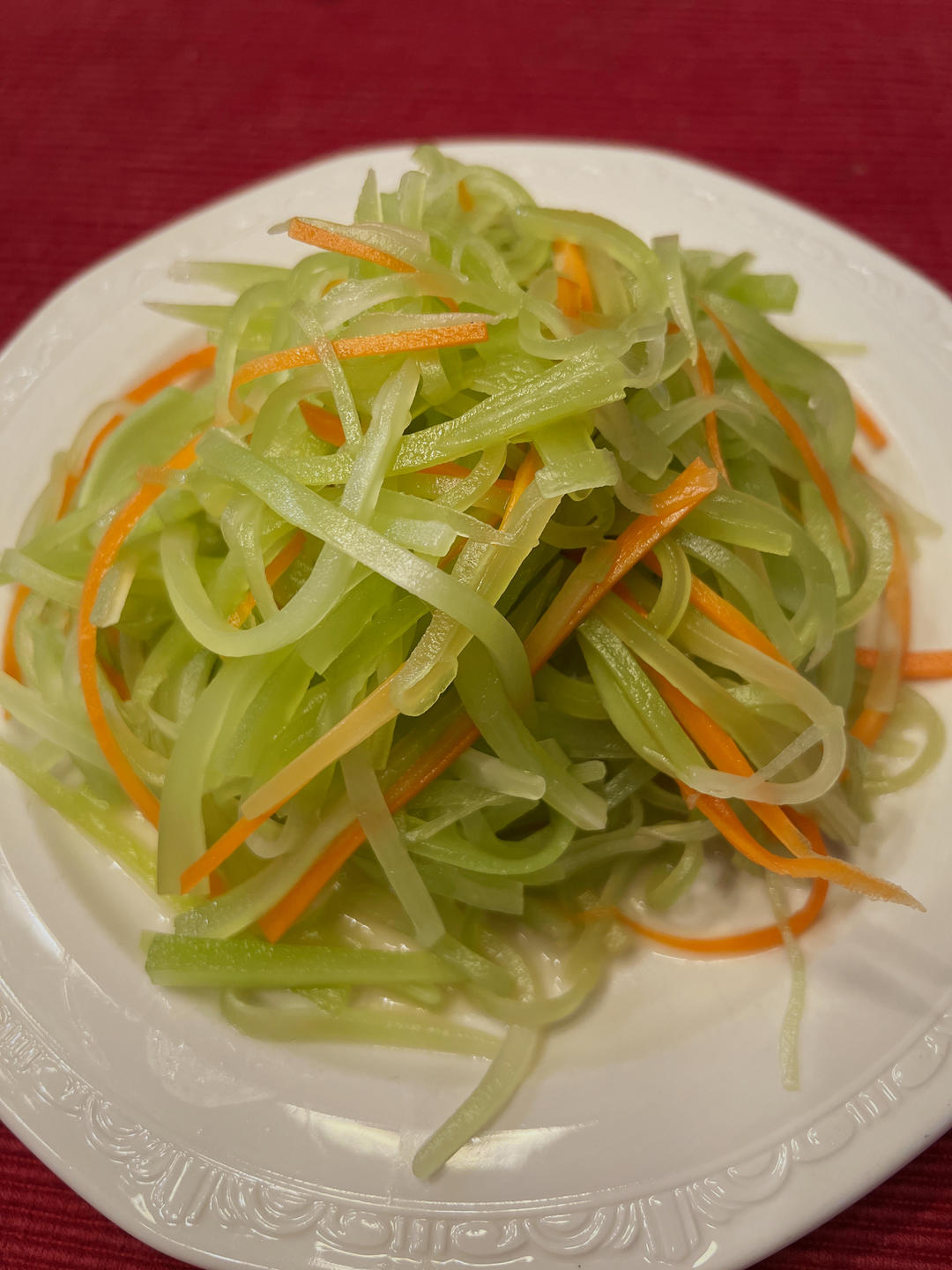 厨师长教你：夏日开胃小菜“凉拌莴笋丝”的家常做法，简单易学赶紧收藏吧