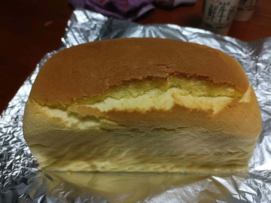 堪比柯基屁股
爆浆芝士🧀古早蛋糕