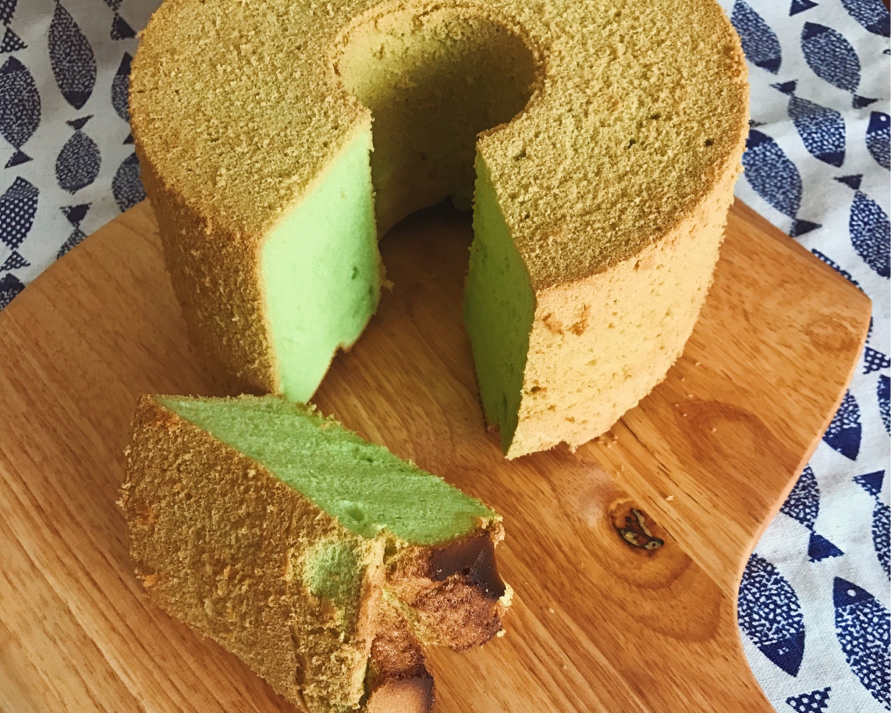 斑兰（香兰）蛋糕/绿蛋糕（新鲜斑兰叶汁的做法 步骤10