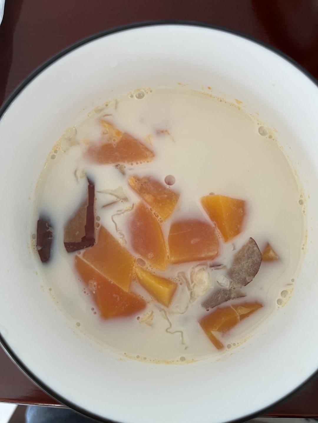 木瓜炖牛奶