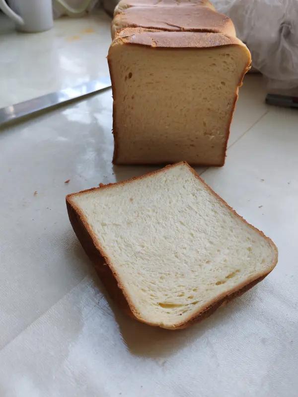 吐司，奶香手撕面包，超级香浓