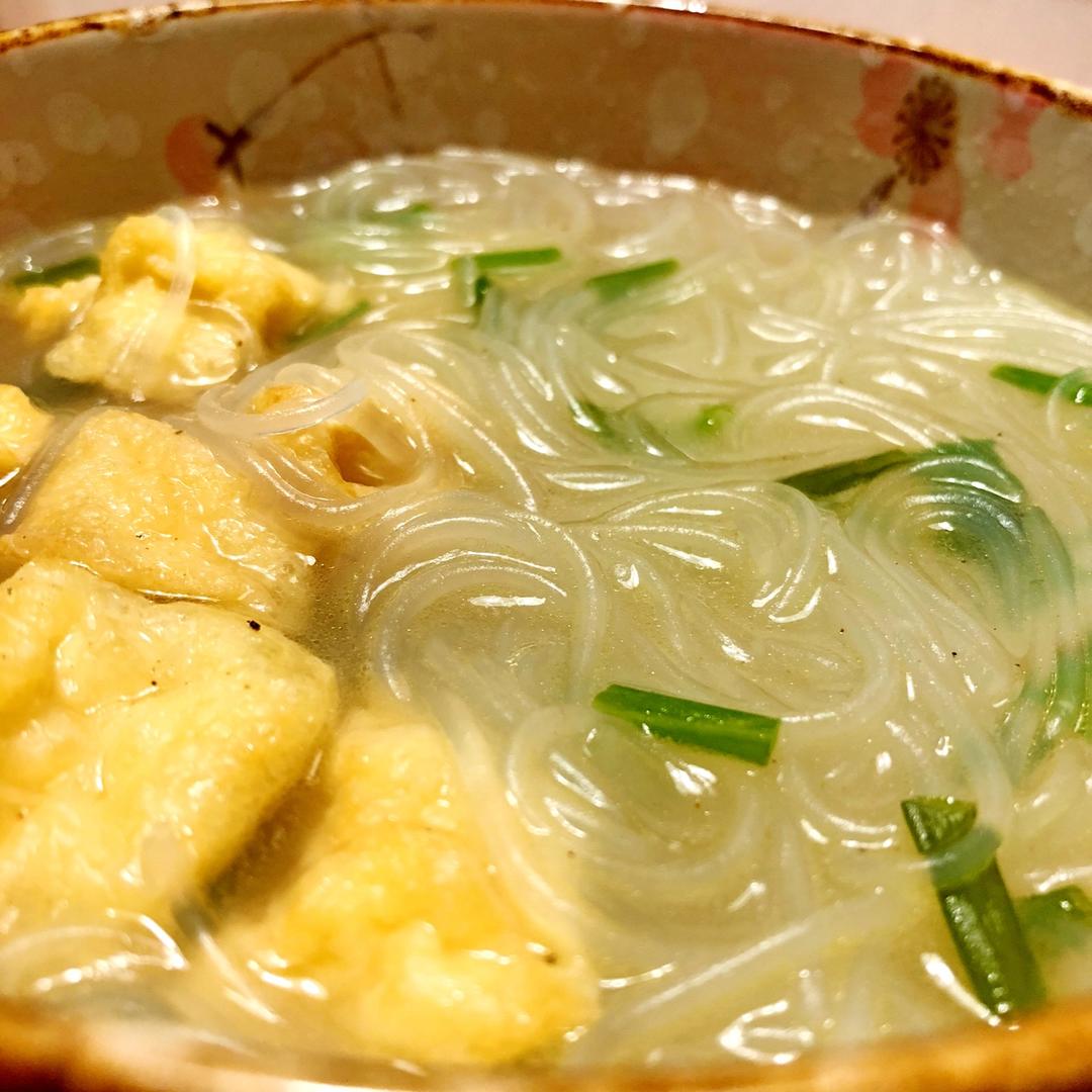油豆腐粉丝汤