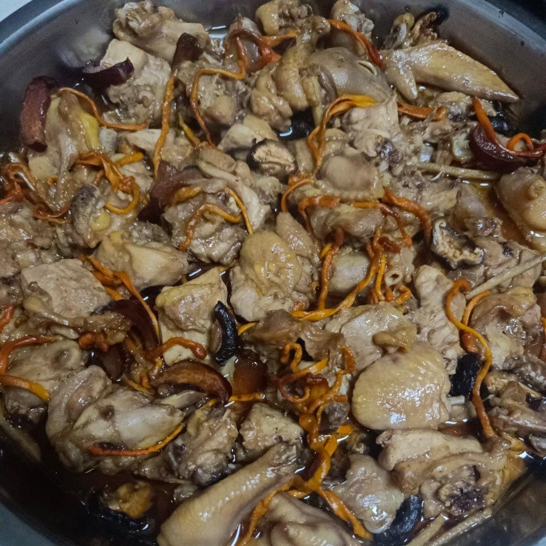 地道广东味——虫草花蒸鸡