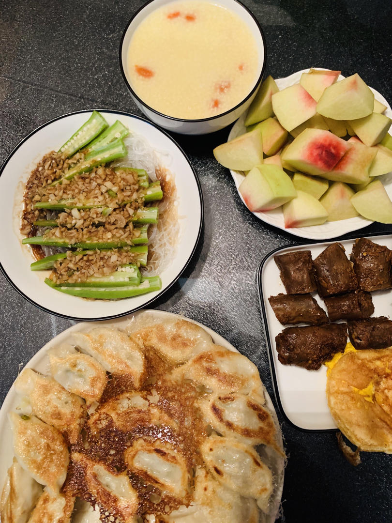 蒜蓉粉丝蒸秋葵