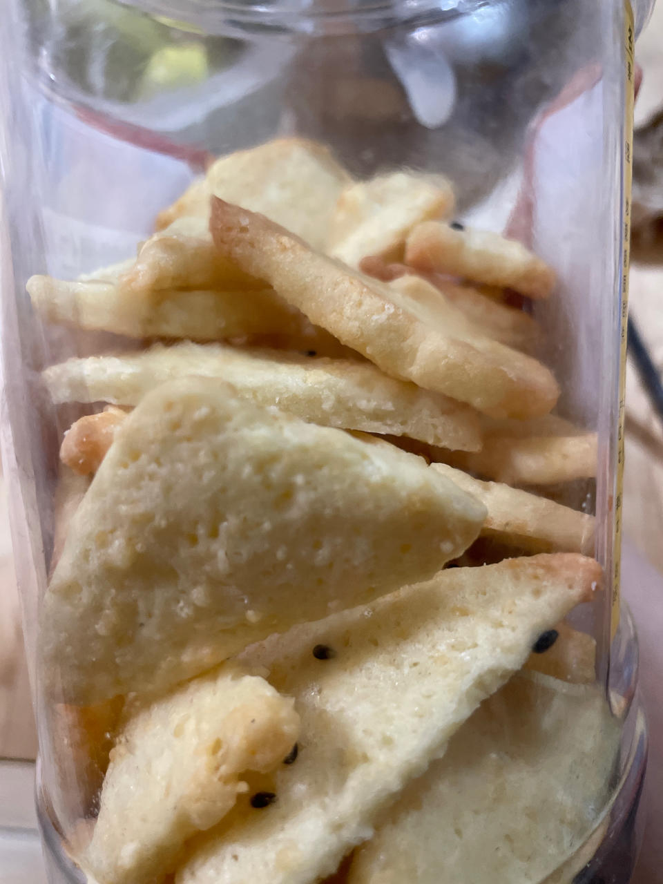 大孔奶酪饼干