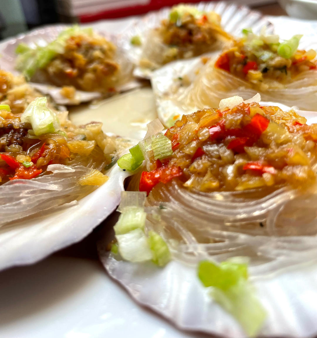 零失败的蒜蓉粉丝蒸扇贝