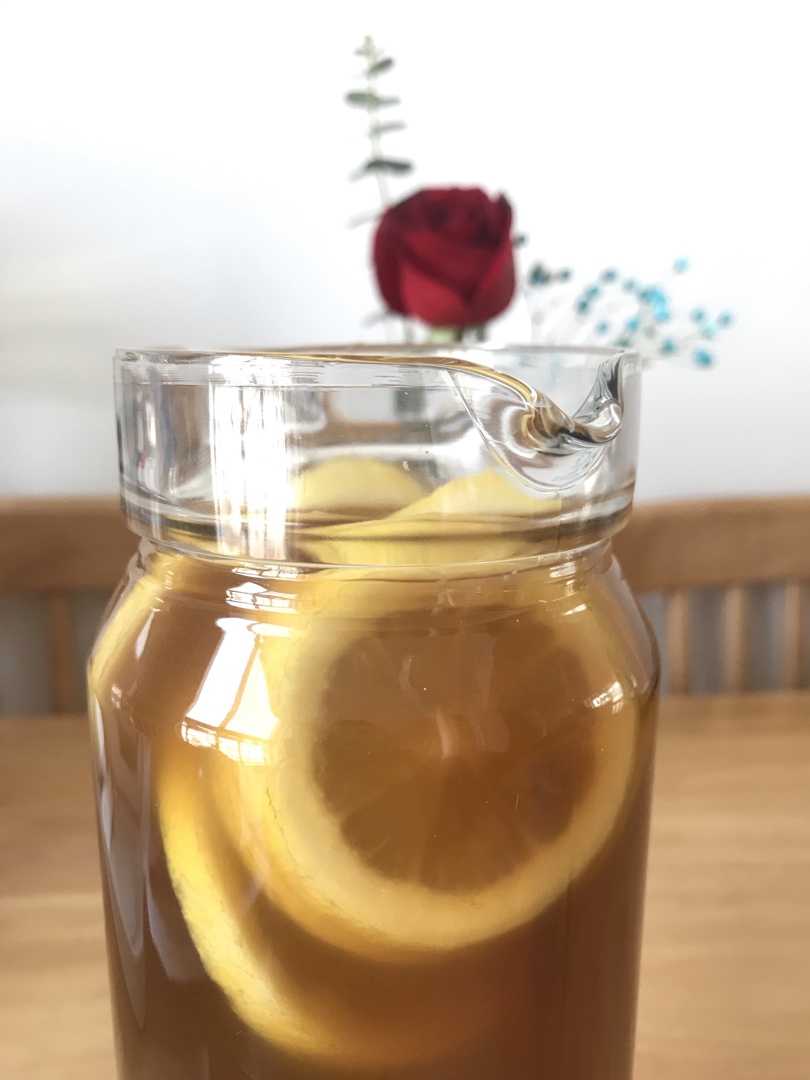 想喝饮料又怕不健康？自制柠檬红茶来了！