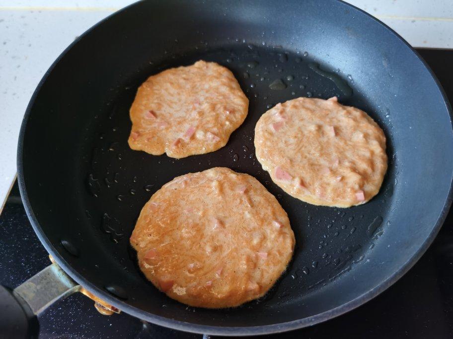 “知否知否应是绿肥红瘦”之香葱胡萝卜丝鸡蛋饼🥕（10分钟制成的营养早餐）