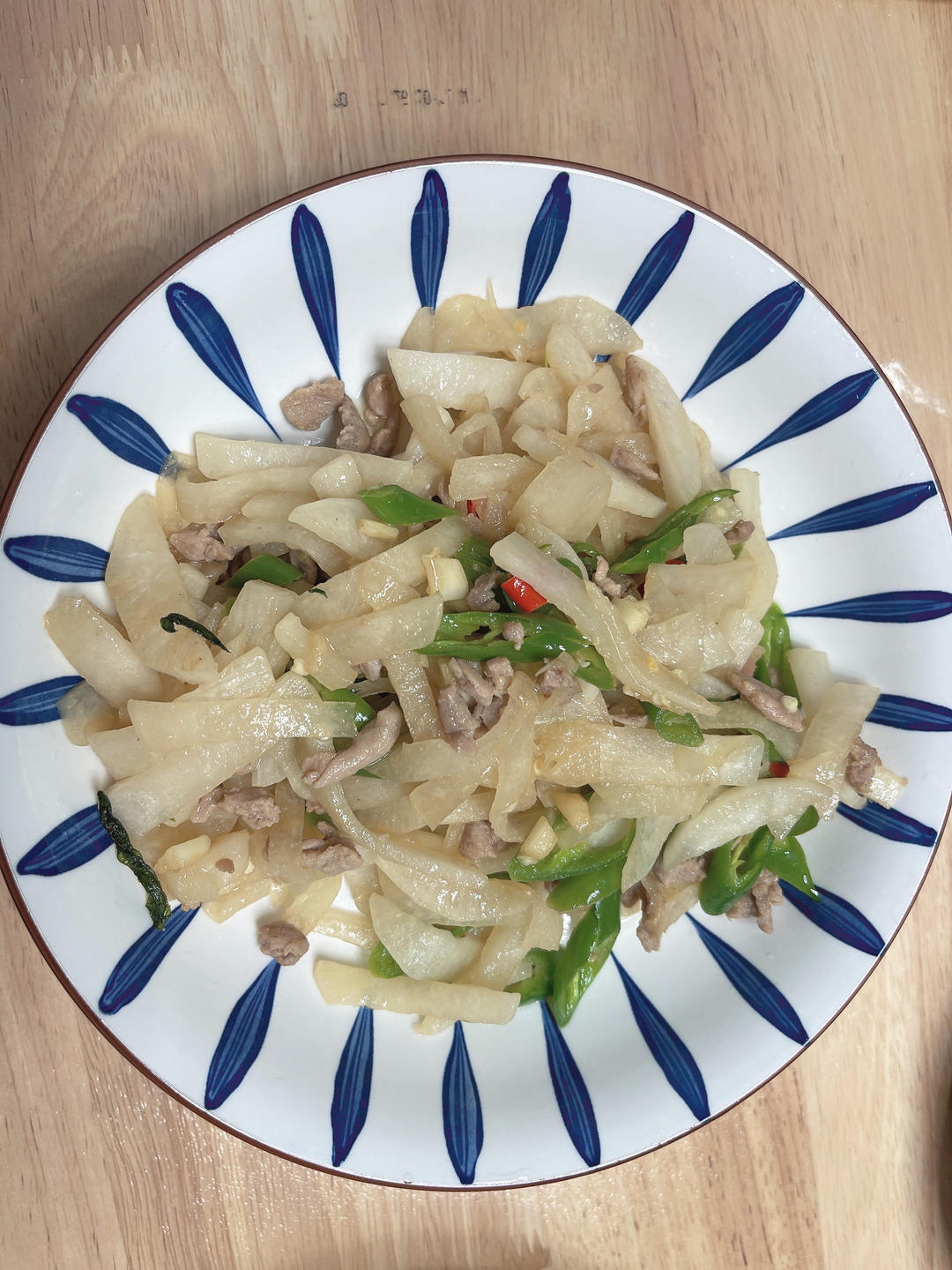 白萝卜丝炒肉