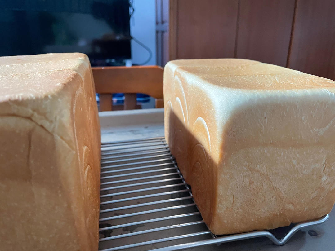 吐司，奶香手撕面包，超级香浓