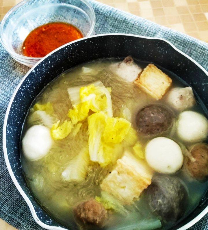 白菜丸子粉丝汤