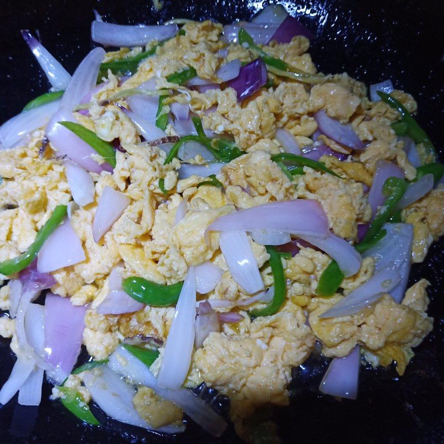洋葱炒鸡蛋