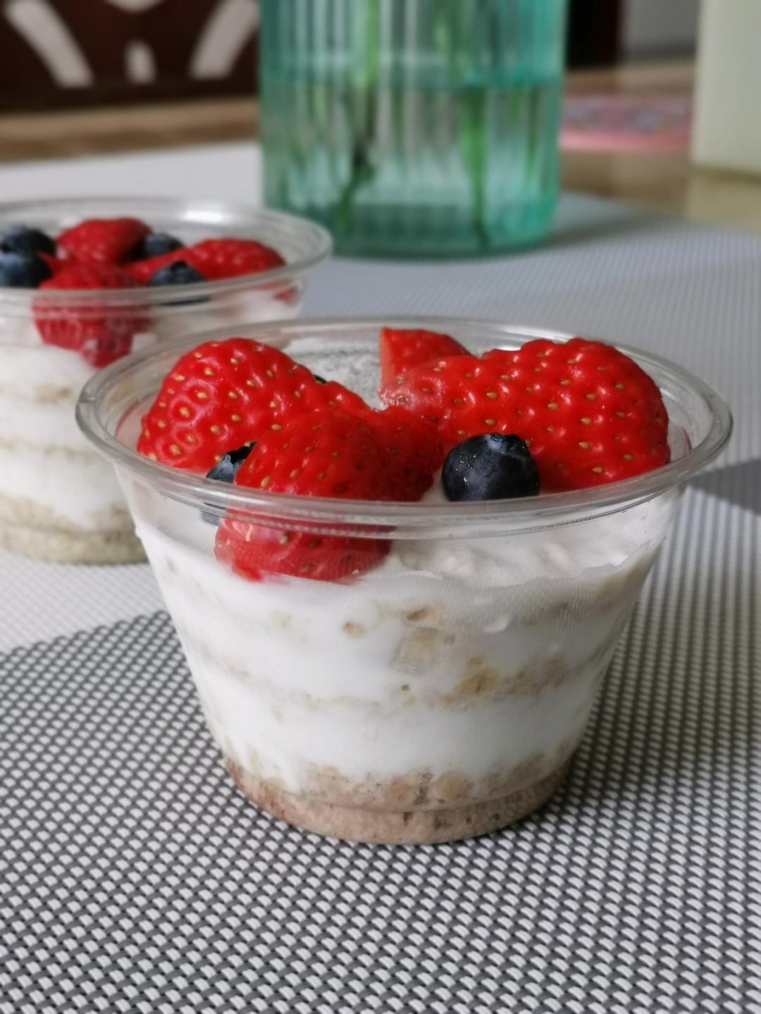 燕麦酸奶杯--零厨艺料理