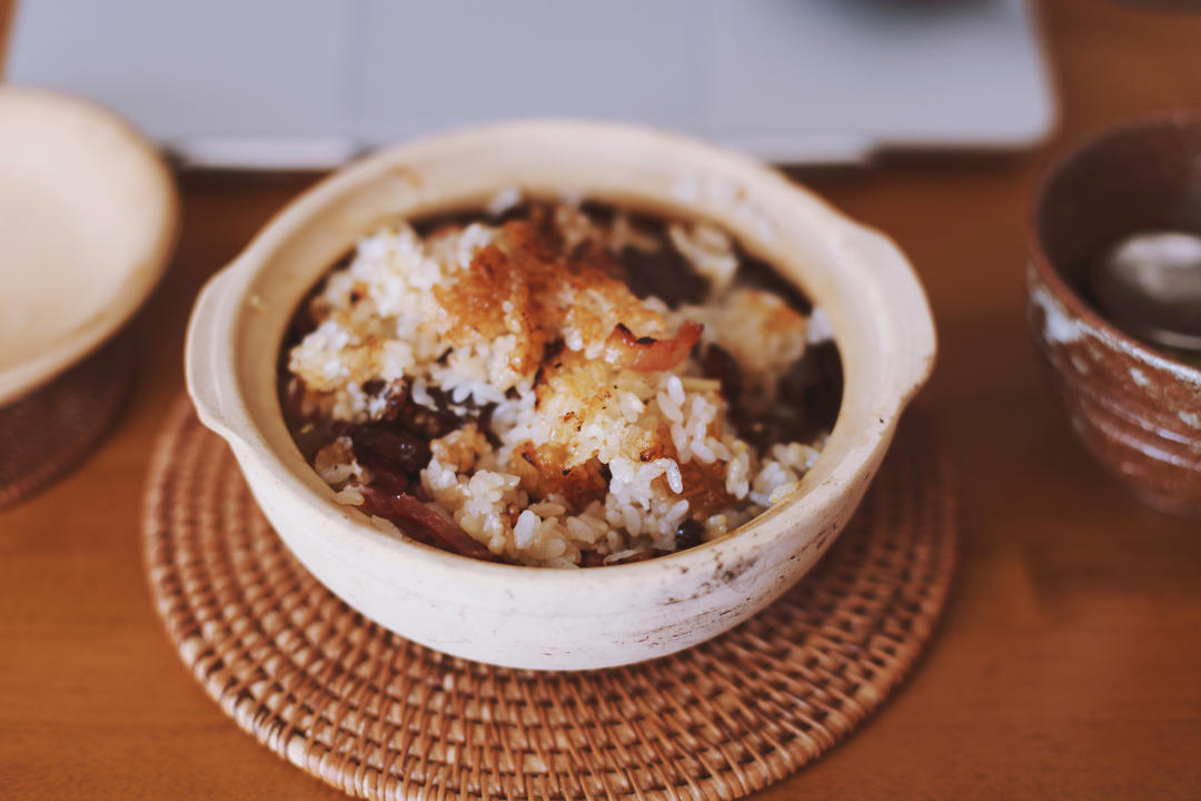 腊味煲仔饭，20分钟饭菜同出