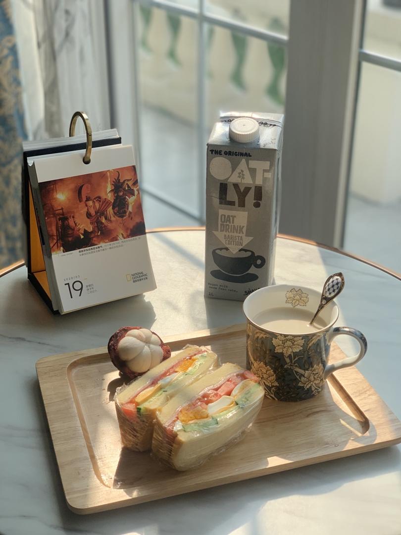 吐司，奶香手撕面包，超级香浓