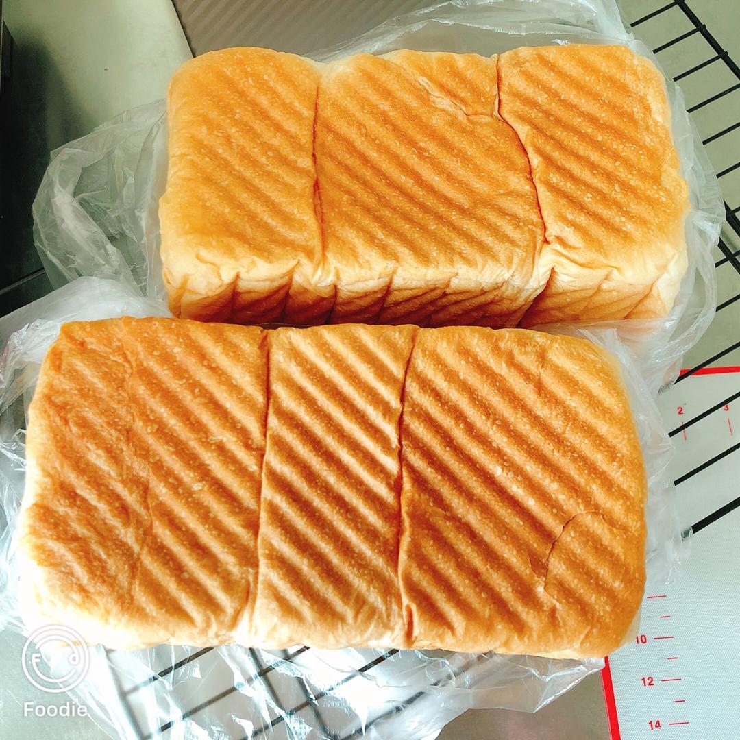 《Tinrry+》软绵绵的白吐司