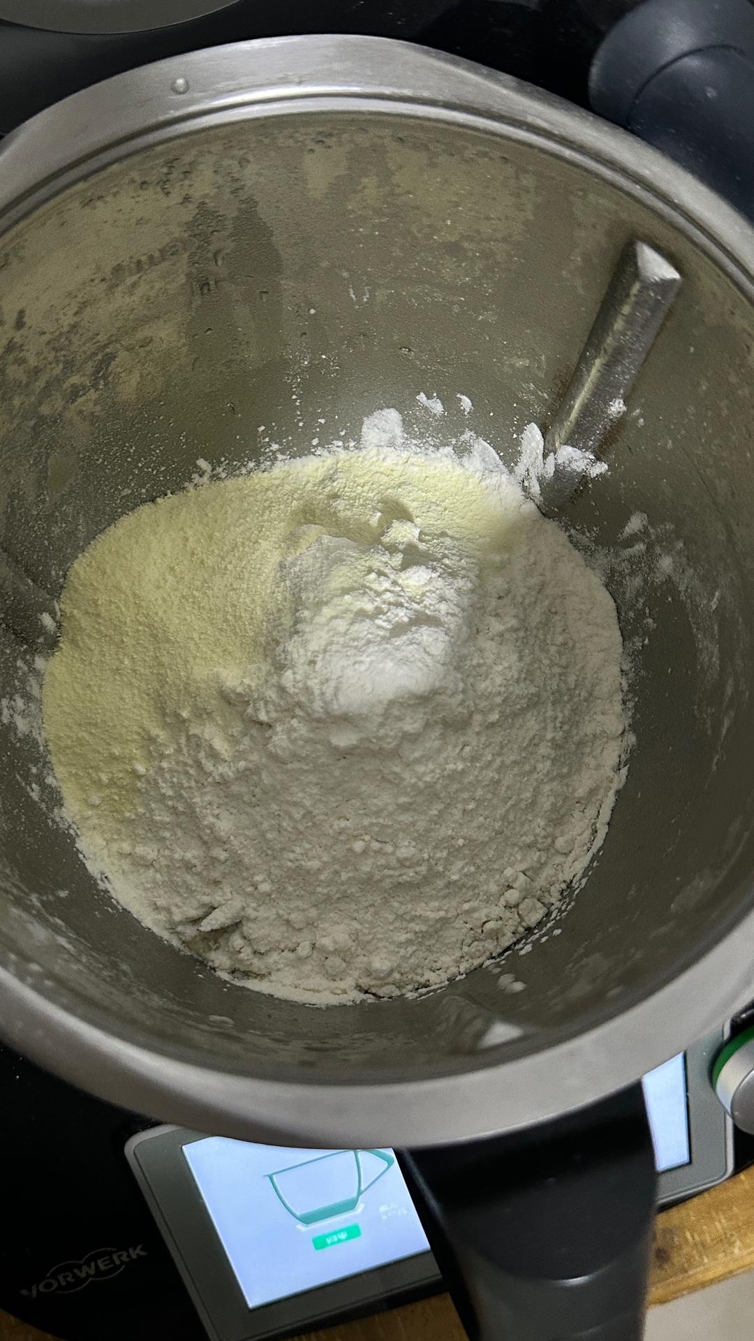 纯奶手撕吐司的做法 步骤1
