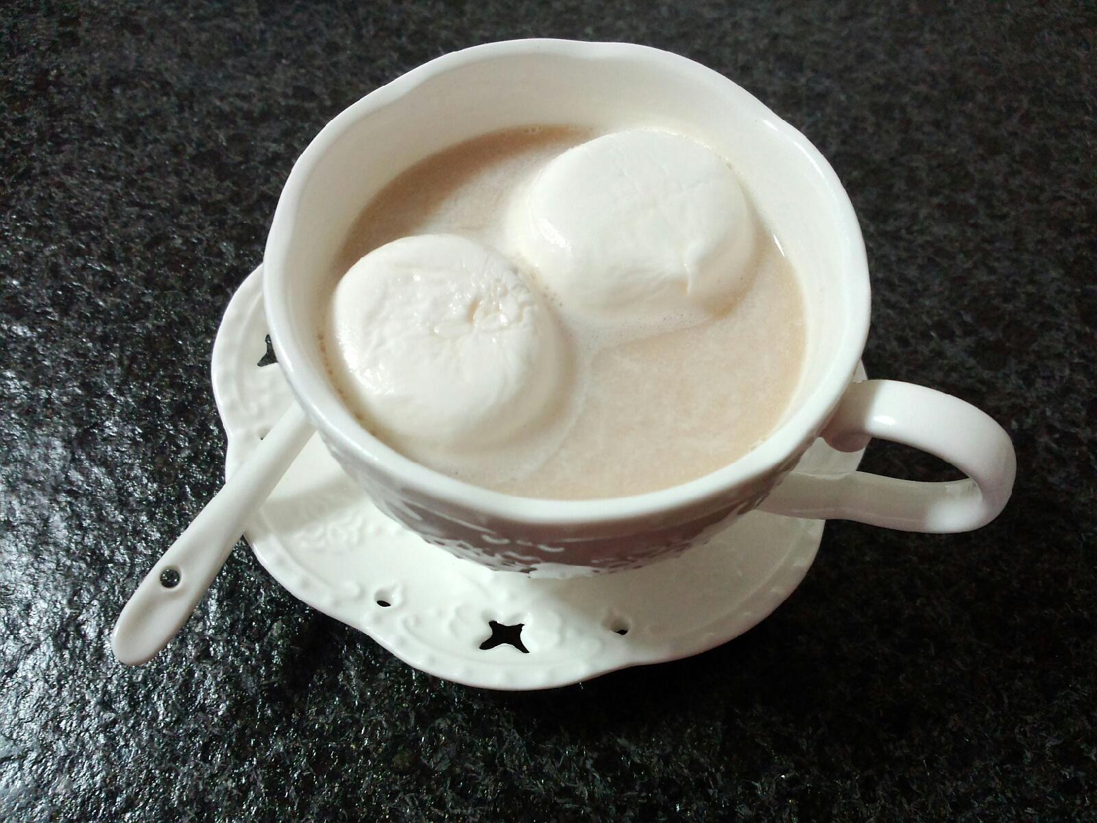 甜甜棉花糖奶茶的做法