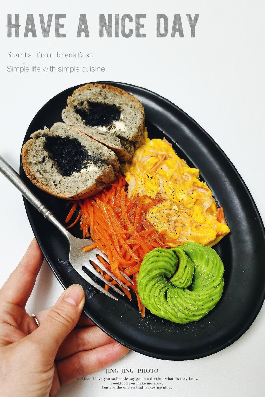 黑芝麻奶酪面包